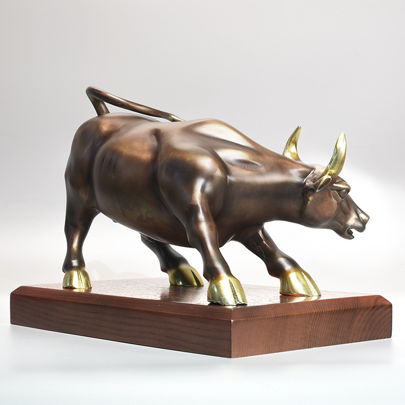 Bronze Ox Craftsmanship American-style Office Desk Home Decor Item - Image 5